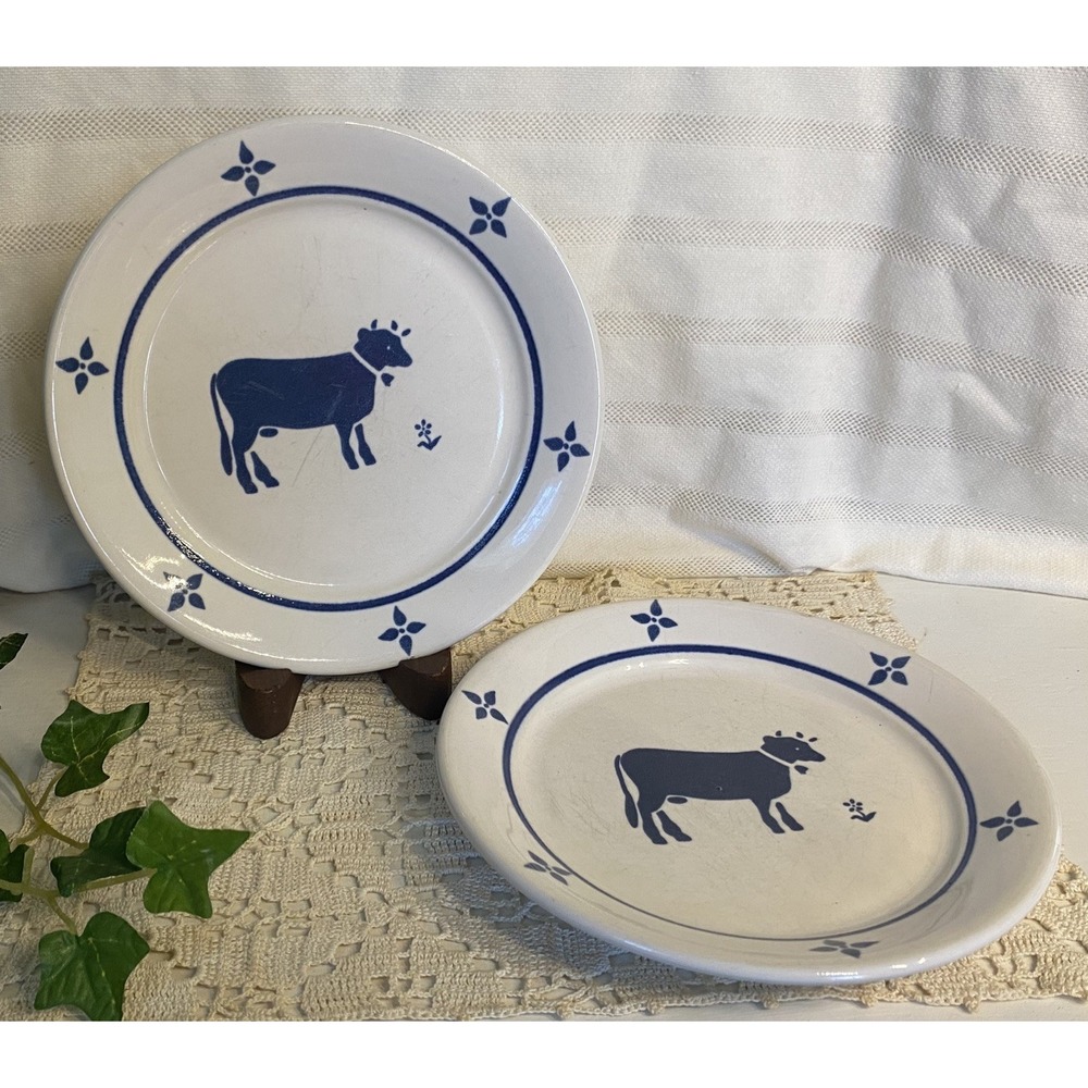 Vintage Pfaltzgraff Spectrum Country Fair Plate Cow Blue and White Discontinued